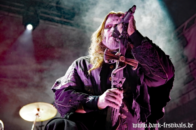 powerwolf-01-2017-01