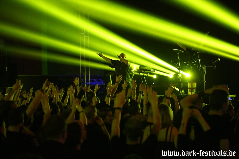 vnv-nation-03-2015-13